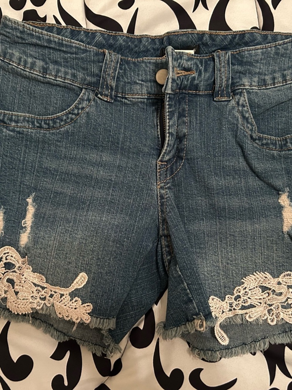 VENUS Blue Denim Lace-Trim Shorts